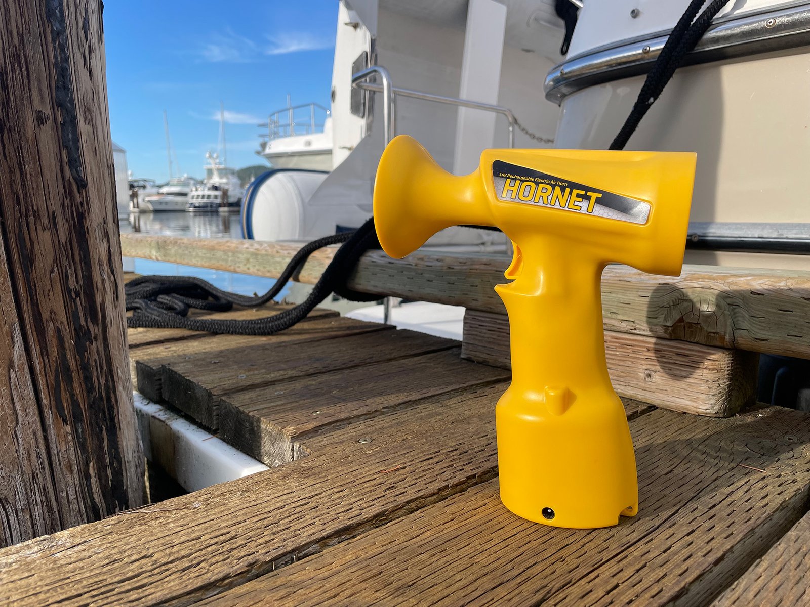 air-horn-coast-guard-boater-safety-WoodsCan-Hornet-rechargeable-electric-faq